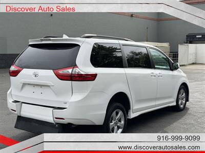 2018 Toyota Sienna LE 8-Passenger  HANDICAP WHEELCHAIR ACCESSIBLE VAN - Photo 8 - Sacramento, CA 95821