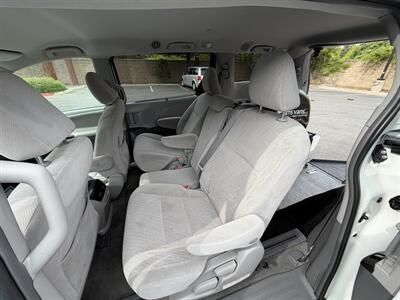2018 Toyota Sienna LE 8-Passenger  HANDICAP WHEELCHAIR ACCESSIBLE VAN - Photo 13 - Sacramento, CA 95821