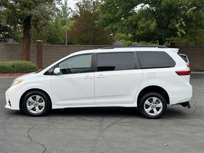 2018 Toyota Sienna LE 8-Passenger  HANDICAP WHEELCHAIR ACCESSIBLE VAN - Photo 5 - Sacramento, CA 95821