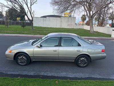 2000 Toyota Camry CE   - Photo 13 - Sacramento, CA 95821