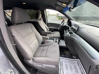 2010 Honda Odyssey EX HANDICAP WHEELCHAIR ACCESSIBLE VAN - Photo 18 - Sacramento, CA 95821