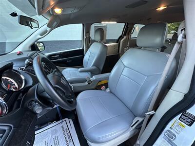 2016 Dodge Grand Caravan SE HANDICAP WHEELCHAIR ACCESSIBLE VAN - Photo 16 - Sacramento, CA 95821