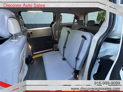 2016 Dodge Grand Caravan SE HANDICAP WHEELCHAIR ACCESSIBLE VAN - Photo 18 - Sacramento, CA 95821