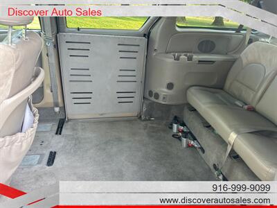 2002 Chrysler Town & Country Limited  HANDICAP WHEELCHAIR ACCESSIBLE VAN - Photo 16 - Sacramento, CA 95821