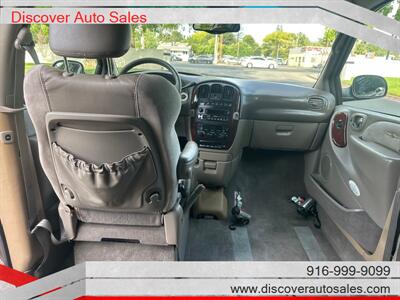 2002 Chrysler Town & Country Limited  HANDICAP WHEELCHAIR ACCESSIBLE VAN - Photo 17 - Sacramento, CA 95821