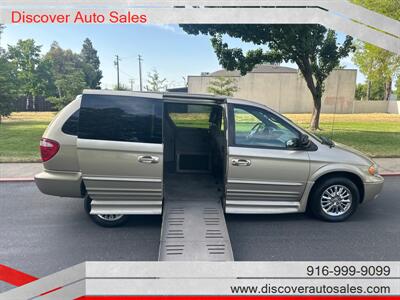 2002 Chrysler Town & Country Limited  HANDICAP WHEELCHAIR ACCESSIBLE VAN - Photo 5 - Sacramento, CA 95821