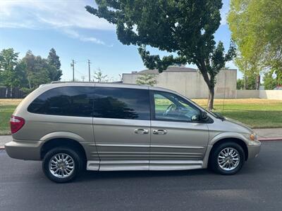 2002 Chrysler Town & Country Limited  HANDICAP WHEELCHAIR ACCESSIBLE VAN - Photo 27 - Sacramento, CA 95821