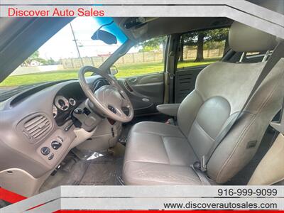 2002 Chrysler Town & Country Limited  HANDICAP WHEELCHAIR ACCESSIBLE VAN - Photo 23 - Sacramento, CA 95821