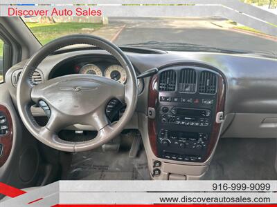 2002 Chrysler Town & Country Limited  HANDICAP WHEELCHAIR ACCESSIBLE VAN - Photo 18 - Sacramento, CA 95821
