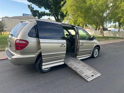 2002 Chrysler Town & Country Limited  HANDICAP WHEELCHAIR ACCESSIBLE VAN - Photo 6 - Sacramento, CA 95821