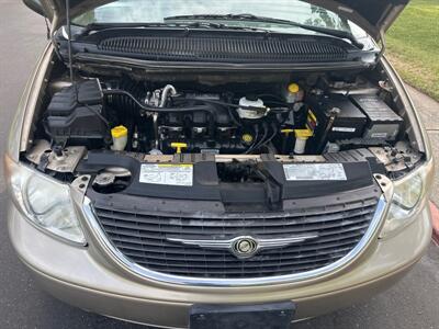 2002 Chrysler Town & Country Limited  HANDICAP WHEELCHAIR ACCESSIBLE VAN - Photo 25 - Sacramento, CA 95821