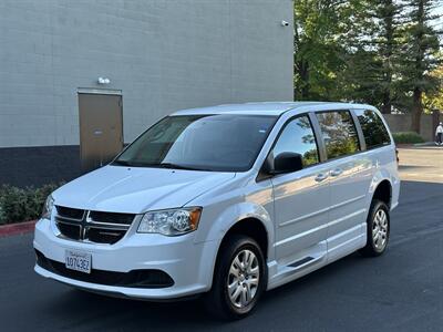 2016 Dodge Grand Caravan SE HANDICAP WHEELCHAIR ACCESSIBLE VAN - Photo 2 - Sacramento, CA 95821