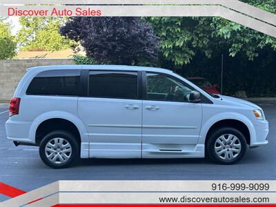 2016 Dodge Grand Caravan SE  HANDICAP WHEELCHAIR ACCESSIBLE VAN - Photo 6 - Sacramento, CA 95821