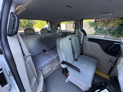 2016 Dodge Grand Caravan SE  HANDICAP WHEELCHAIR ACCESSIBLE VAN - Photo 11 - Sacramento, CA 95821