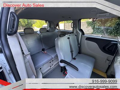 2016 Dodge Grand Caravan SE  HANDICAP WHEELCHAIR ACCESSIBLE VAN - Photo 11 - Sacramento, CA 95821