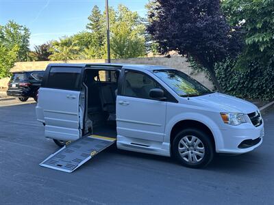 2016 Dodge Grand Caravan SE  HANDICAP WHEELCHAIR ACCESSIBLE VAN - Photo 9 - Sacramento, CA 95821