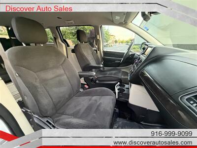 2018 Dodge Grand Caravan SE  HANDICAP WHEELCHAIR ACCESSIBLE VAN - Photo 6 - Sacramento, CA 95821
