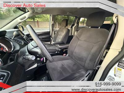 2018 Dodge Grand Caravan SE  HANDICAP WHEELCHAIR ACCESSIBLE VAN - Photo 7 - Sacramento, CA 95821