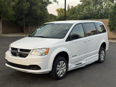 2018 Dodge Grand Caravan SE  HANDICAP WHEELCHAIR ACCESSIBLE VAN - Photo 12 - Sacramento, CA 95821