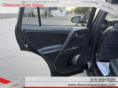 2017 Toyota RAV4 Hybrid SE - Photo 10 - Sacramento, CA 95821