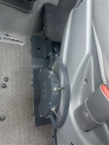 2007 Chrysler Town & Country Touring HANDICAP WHEELCHAIR ACCESSIBLE VAN - Photo 17 - Sacramento, CA 95821