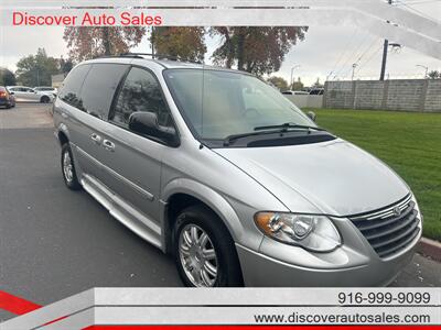 2007 Chrysler Town & Country Touring HANDICAP WHEELCHAIR ACCESSIBLE VAN - Photo 8 - Sacramento, CA 95821