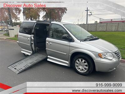 2007 Chrysler Town & Country Touring HANDICAP WHEELCHAIR ACCESSIBLE VAN - Photo 1 - Sacramento, CA 95821