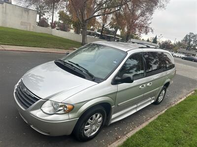 2007 Chrysler Town & Country Touring HANDICAP WHEELCHAIR ACCESSIBLE VAN - Photo 13 - Sacramento, CA 95821