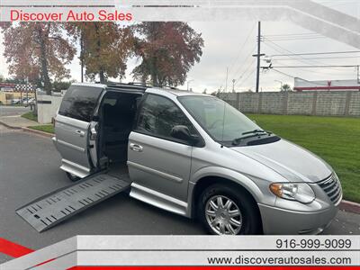 2007 Chrysler Town & Country Touring HANDICAP WHEELCHAIR ACCESSIBLE VAN - Photo 6 - Sacramento, CA 95821