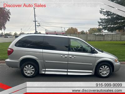 2007 Chrysler Town & Country Touring HANDICAP WHEELCHAIR ACCESSIBLE VAN - Photo 9 - Sacramento, CA 95821