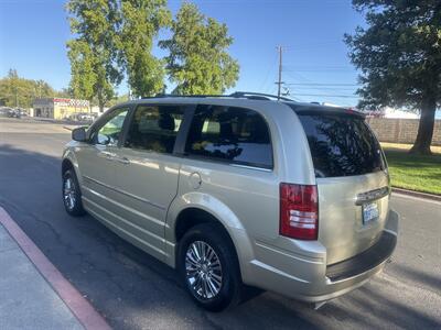 2010 Chrysler Town & Country Touring  HANDICAP WHEELCHAIR ACCESSIBLE VAN - Photo 8 - Sacramento, CA 95821