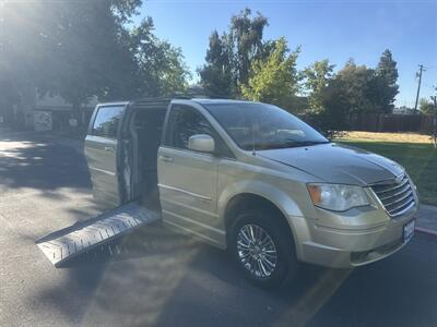 2010 Chrysler Town & Country Touring  HANDICAP WHEELCHAIR ACCESSIBLE VAN - Photo 3 - Sacramento, CA 95821