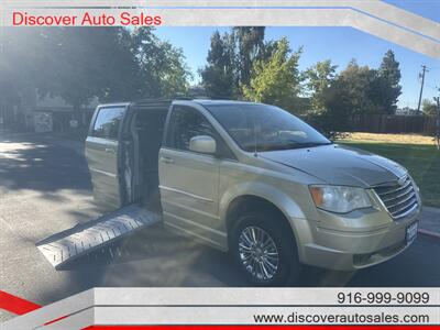 2010 Chrysler Town & Country Touring  HANDICAP WHEELCHAIR ACCESSIBLE VAN - Photo 3 - Sacramento, CA 95821