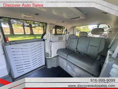 2010 Chrysler Town & Country Touring  HANDICAP WHEELCHAIR ACCESSIBLE VAN - Photo 21 - Sacramento, CA 95821