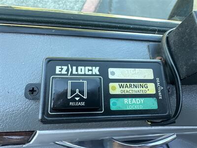 2010 Chrysler Town & Country Touring  HANDICAP WHEELCHAIR ACCESSIBLE VAN - Photo 16 - Sacramento, CA 95821