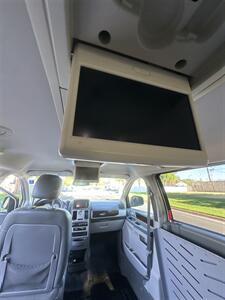 2010 Chrysler Town & Country Touring  HANDICAP WHEELCHAIR ACCESSIBLE VAN - Photo 24 - Sacramento, CA 95821