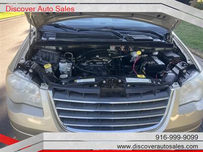 2010 Chrysler Town & Country Touring  HANDICAP WHEELCHAIR ACCESSIBLE VAN - Photo 33 - Sacramento, CA 95821