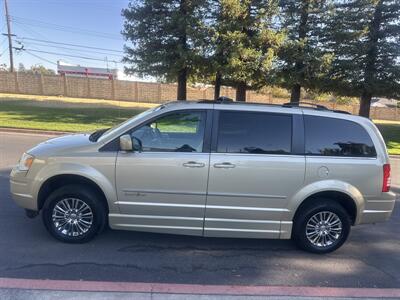 2010 Chrysler Town & Country Touring  HANDICAP WHEELCHAIR ACCESSIBLE VAN - Photo 14 - Sacramento, CA 95821