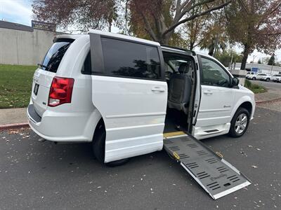 2014 Dodge Grand Caravan SE HANDICAP WHEELCHAIR ACCESSIBLE VAN - Photo 6 - Sacramento, CA 95821