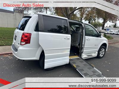2014 Dodge Grand Caravan SE HANDICAP WHEELCHAIR ACCESSIBLE VAN - Photo 6 - Sacramento, CA 95821