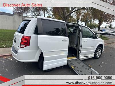 2014 Dodge Grand Caravan SE HANDICAP WHEELCHAIR ACCESSIBLE VAN - Photo 5 - Sacramento, CA 95821