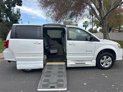 2014 Dodge Grand Caravan SE HANDICAP WHEELCHAIR ACCESSIBLE VAN - Photo 7 - Sacramento, CA 95821