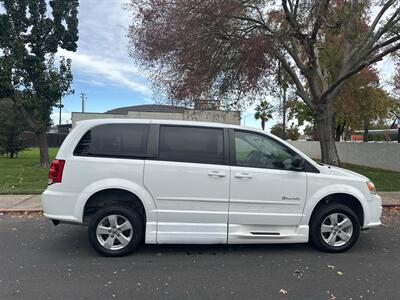 2014 Dodge Grand Caravan SE HANDICAP WHEELCHAIR ACCESSIBLE VAN - Photo 10 - Sacramento, CA 95821