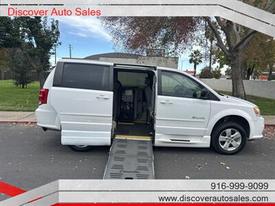 2014 Dodge Grand Caravan SE HANDICAP WHEELCHAIR ACCESSIBLE VAN - Photo 2 - Sacramento, CA 95821
