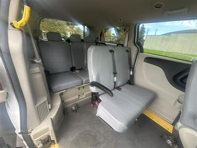 2014 Dodge Grand Caravan SE HANDICAP WHEELCHAIR ACCESSIBLE VAN - Photo 4 - Sacramento, CA 95821