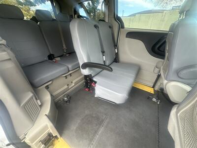 2014 Dodge Grand Caravan SE HANDICAP WHEELCHAIR ACCESSIBLE VAN - Photo 8 - Sacramento, CA 95821