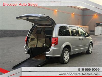 2017 Dodge Grand Caravan SE HANDICAP WHEELCHAIR ACCESSIBLE VAN - Photo 3 - Sacramento, CA 95821