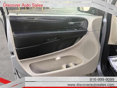 2017 Dodge Grand Caravan SE HANDICAP WHEELCHAIR ACCESSIBLE VAN - Photo 15 - Sacramento, CA 95821