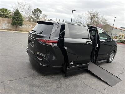 2021 Toyota Sienna XSE 7-Passenger  HANDICAP WHEELCHAIR ACCESSIBLE VAN - Photo 8 - Sacramento, CA 95821