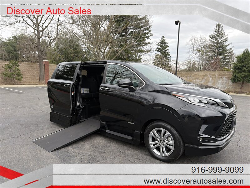 2021 Toyota Sienna XSE 7-Passenger  HANDICAP WHEELCHAIR ACCESSIBLE VAN